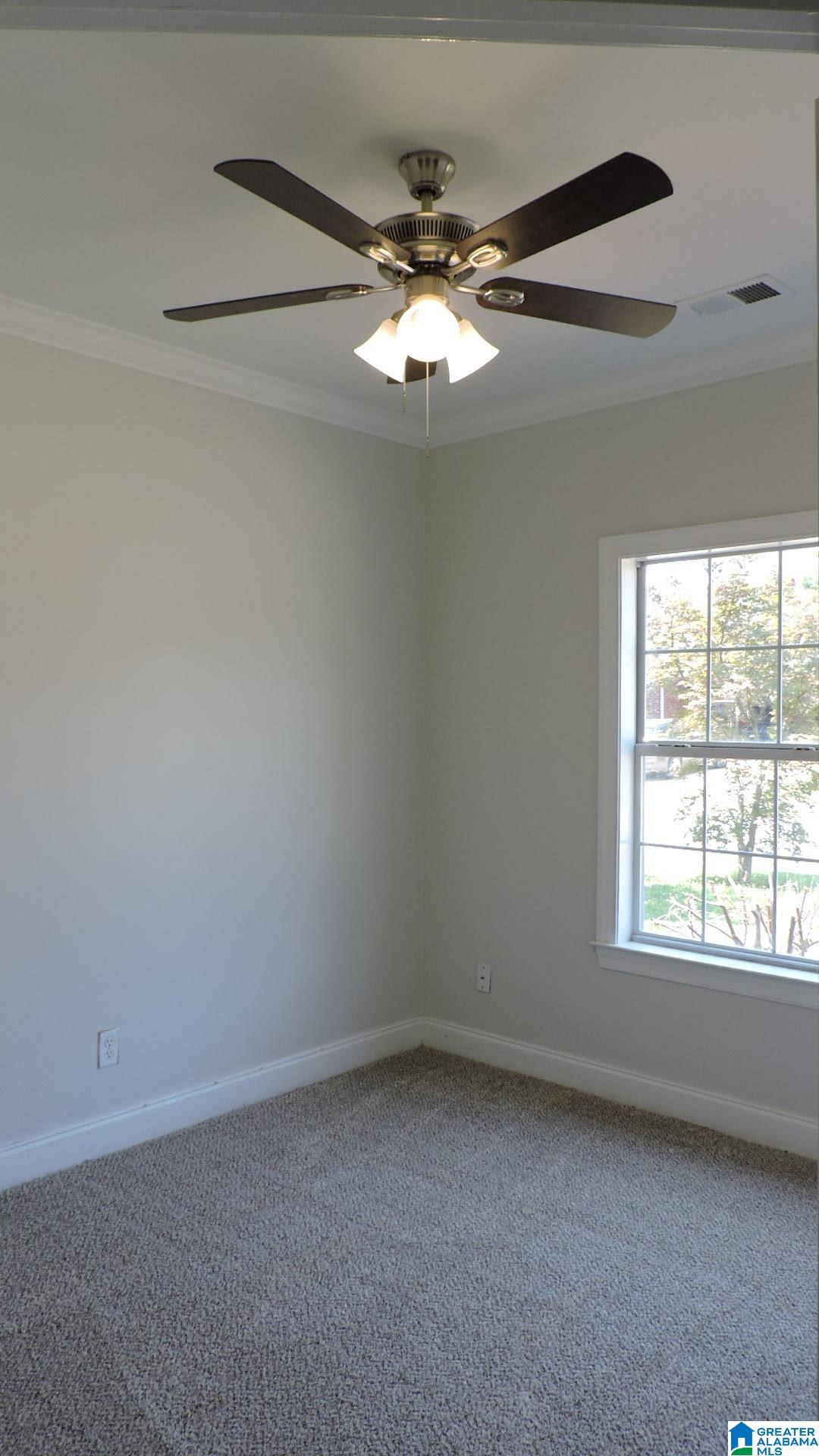 1032 Kerry Drive Calera, AL 35040 - Photo 6 of 28