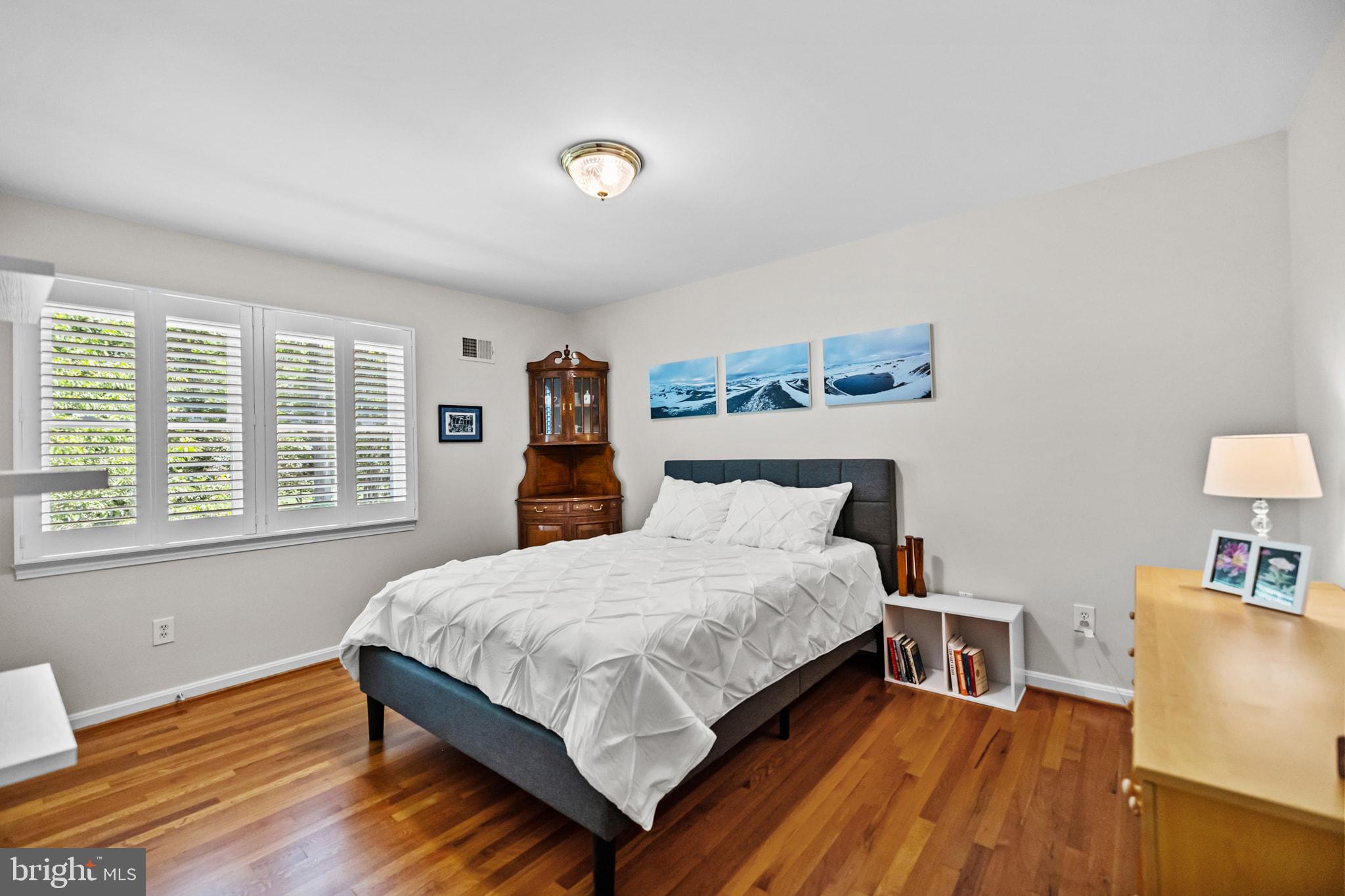 12007 Turf Lane Reston, VA 20191 - Photo 34 of 69