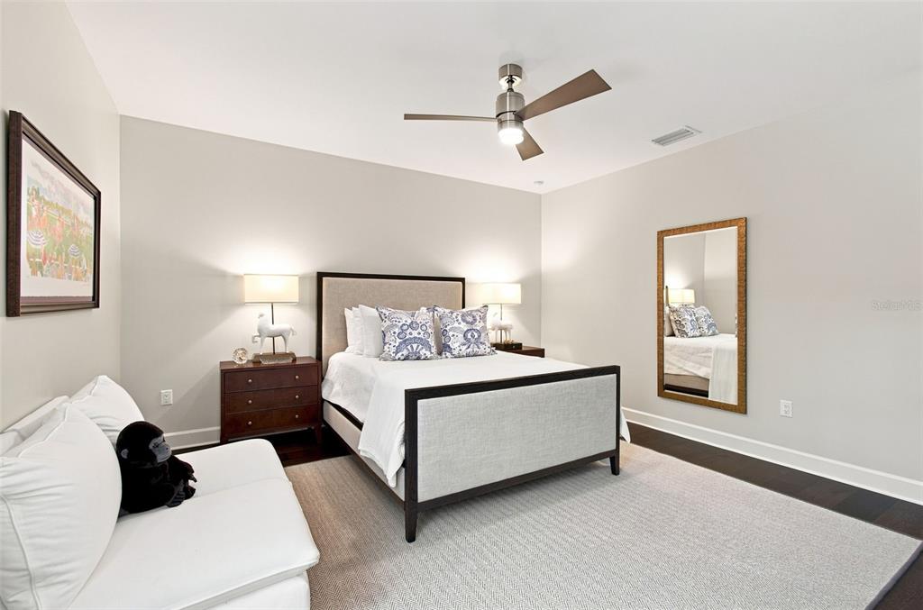 3103 West Hawthorne Road Tampa, FL 33611 - Photo 39 of 60 Gallery Image 39