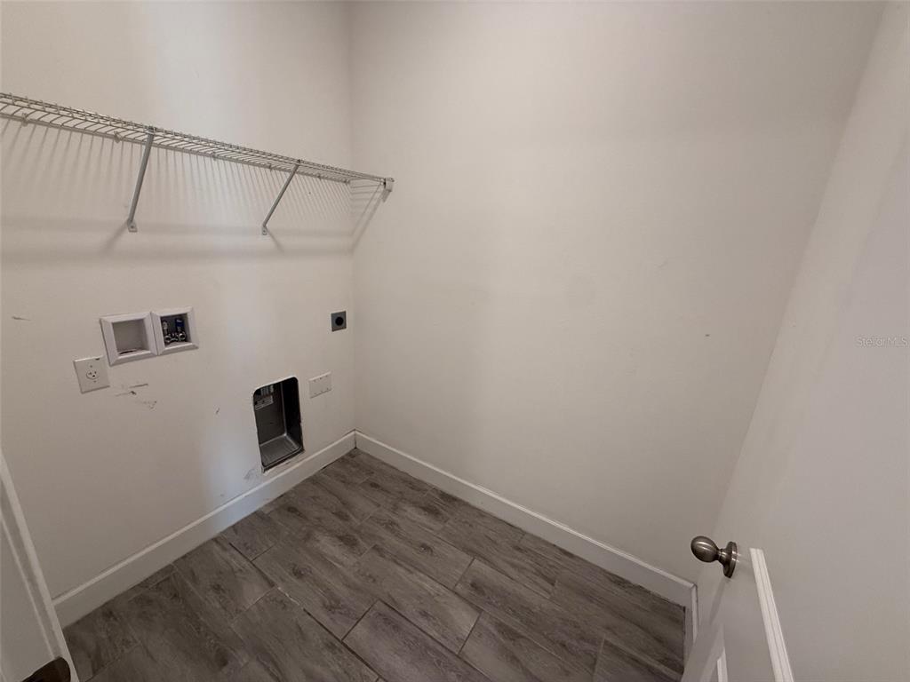 201 Messina Place Howey-in-the-Hills, FL 34737 - Photo 13 of 33