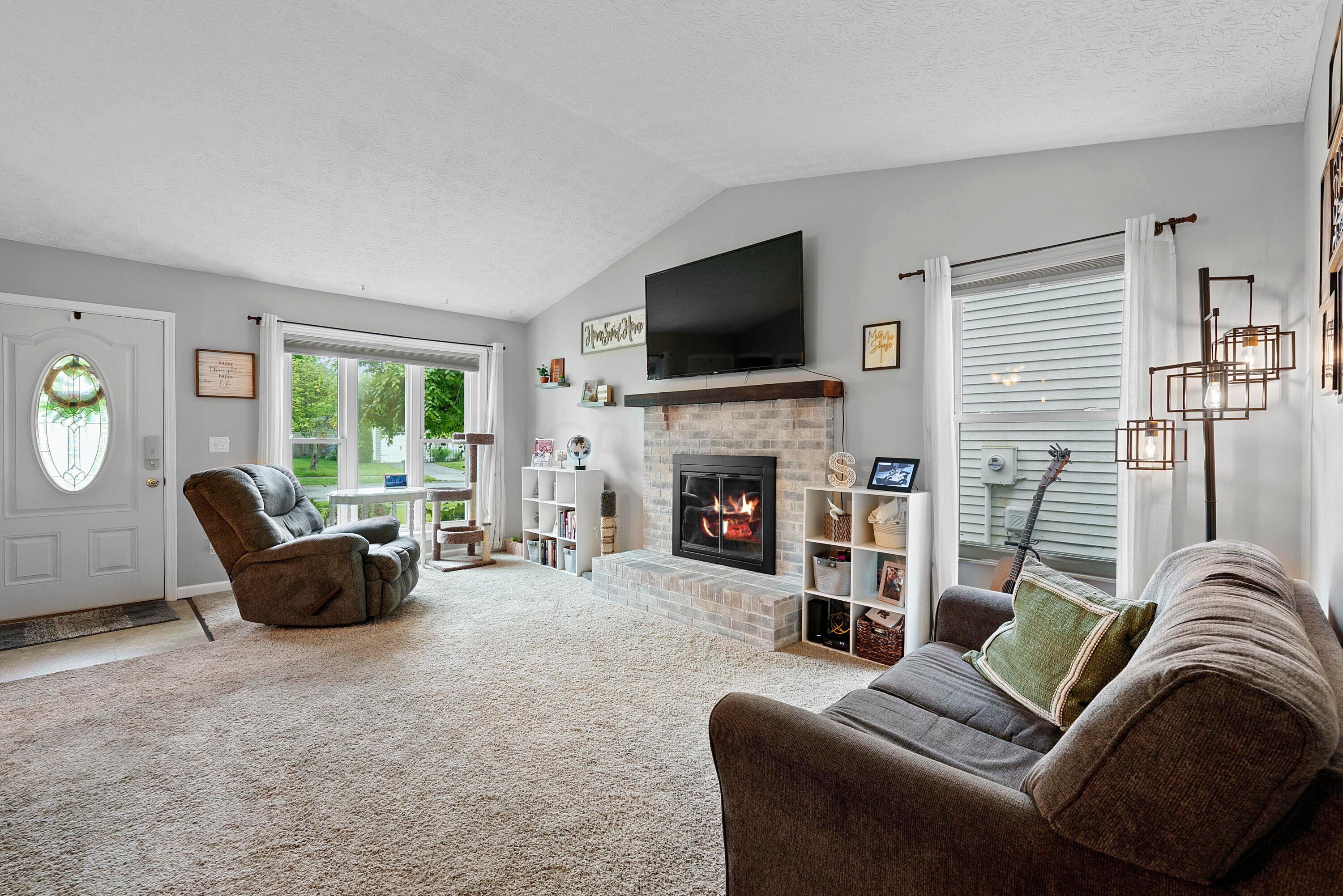 6331 Emberwood Road Dublin, OH 43017 - Photo 6 of 42 DSC03164