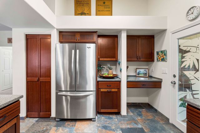 $1,100,000 | 75-263 Malulani Road, Kailua-Kona, HI 96740