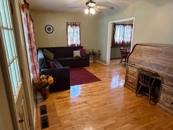 $258,900 | 721 West Commercial Street, Appleton, WI 54914