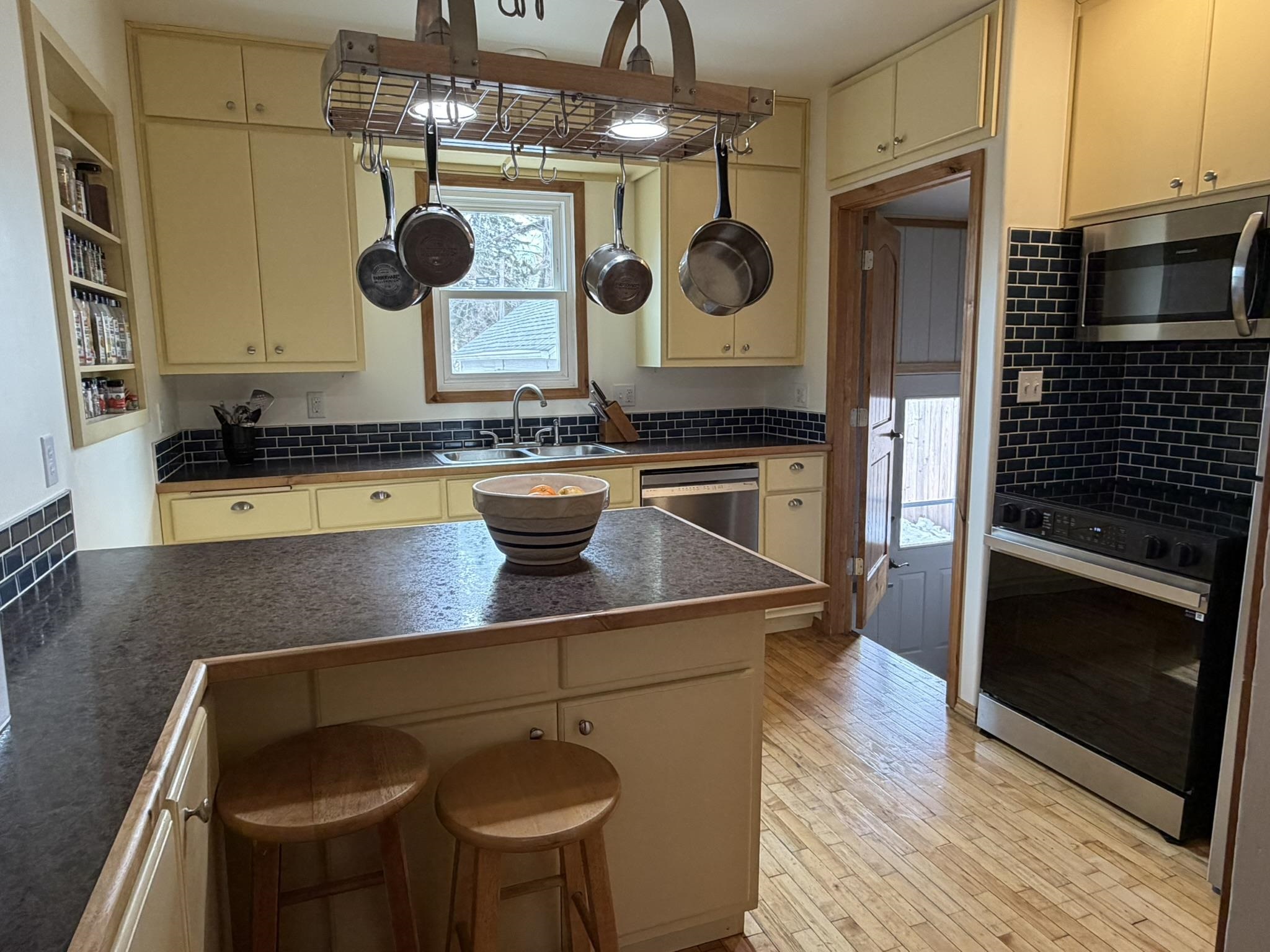 721 West Commercial Street Appleton, WI 54914 - Photo 8 of 21