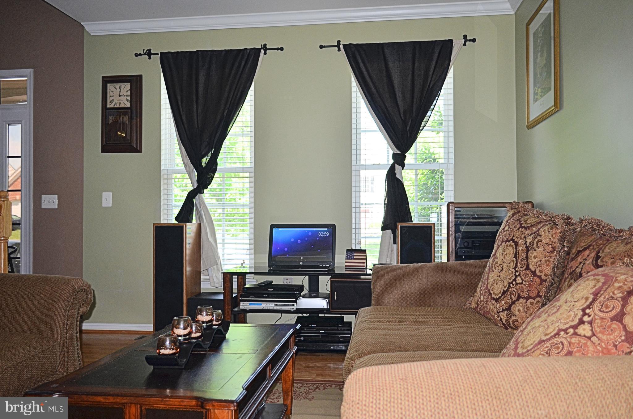 462 Blossom Tree Road Culpeper, VA 22701 - Photo 3 of 17 Living Room