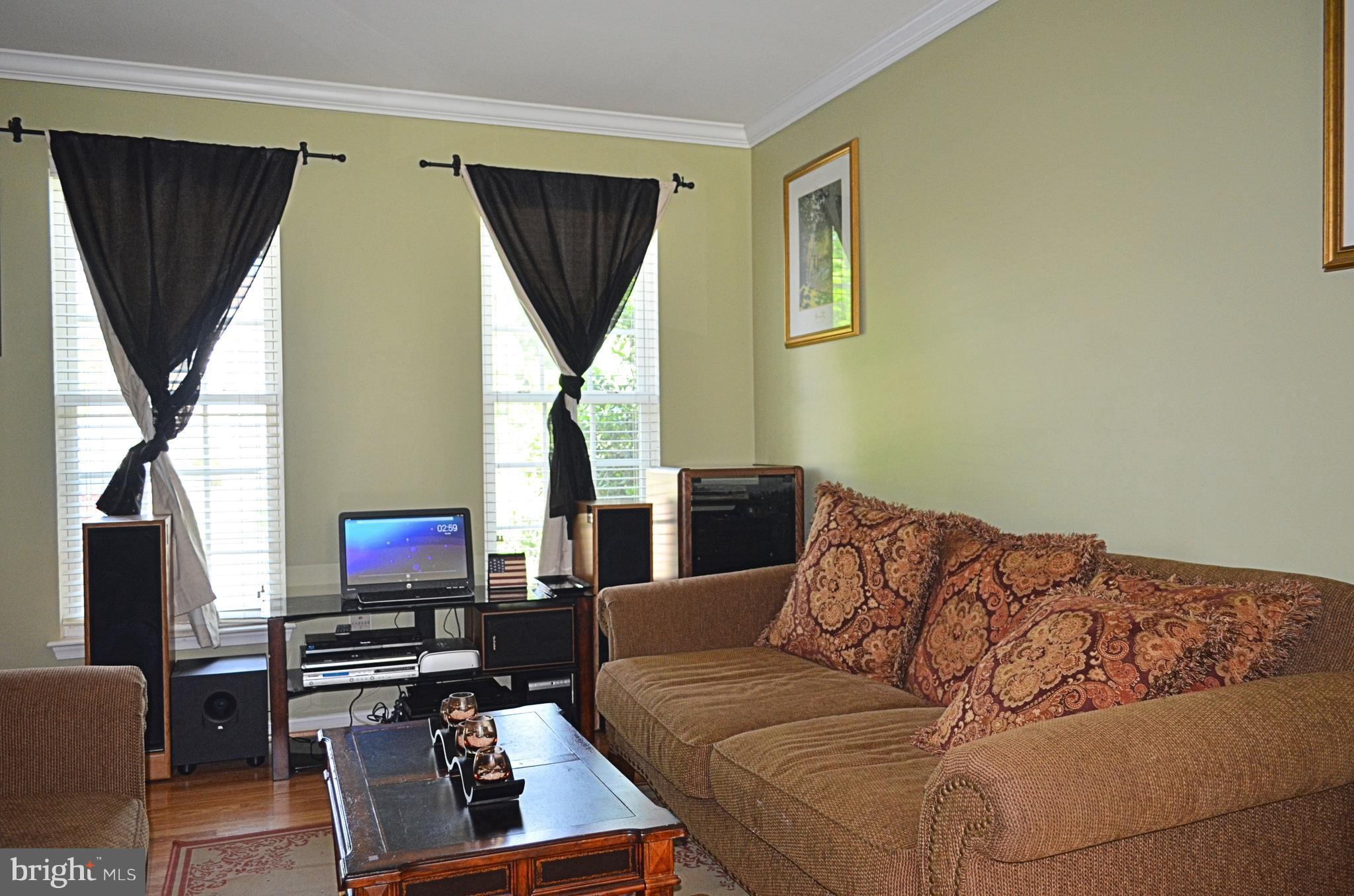462 Blossom Tree Road Culpeper, VA 22701 - Photo 8 of 17 Living Room