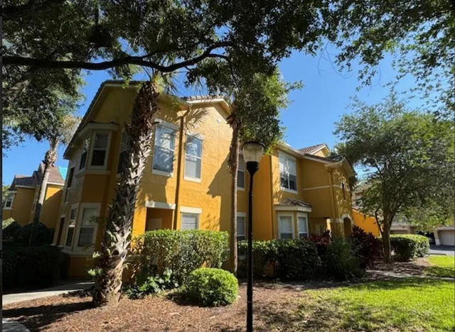 $1,975 | 8843 Villa View Circle, Unit 207, Orlando, FL 32821