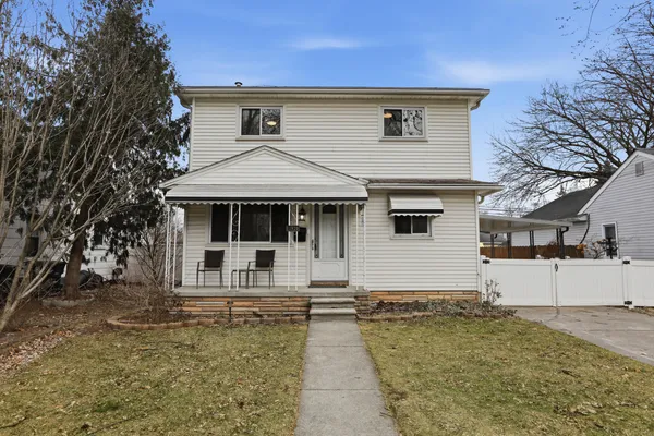 $319,000 | 11920 Cavell Street, Livonia, MI 48150