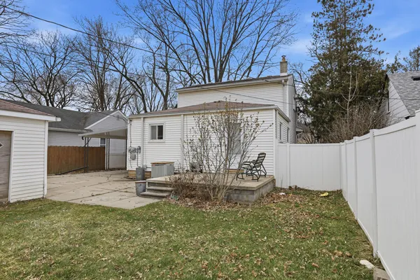 $319,000 | 11920 Cavell Street, Livonia, MI 48150