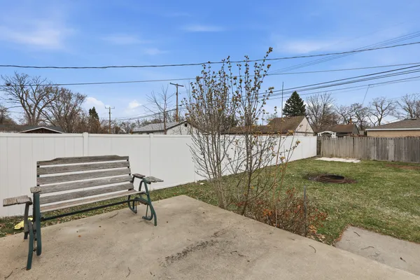 $319,000 | 11920 Cavell Street, Livonia, MI 48150