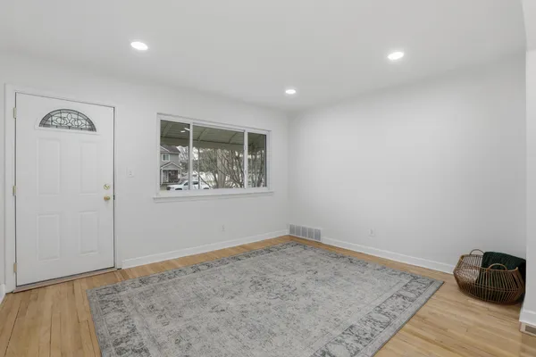 $319,000 | 11920 Cavell Street, Livonia, MI 48150