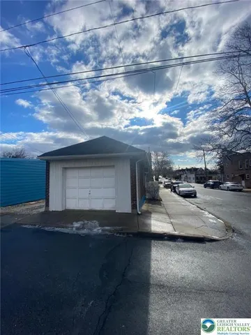 $325,000 | 1951 West Allen Street, Allentown, PA 18104