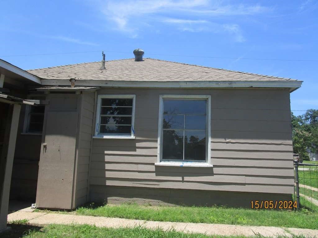 7410 Dallas Street Houston, TX 77011 - Photo 11 of 13