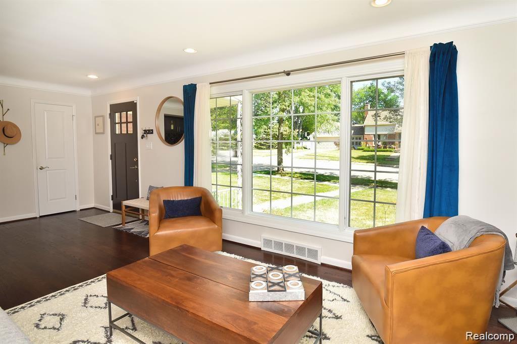 4109 Amherst Road Royal Oak, MI 48073 - Photo 7 of 33