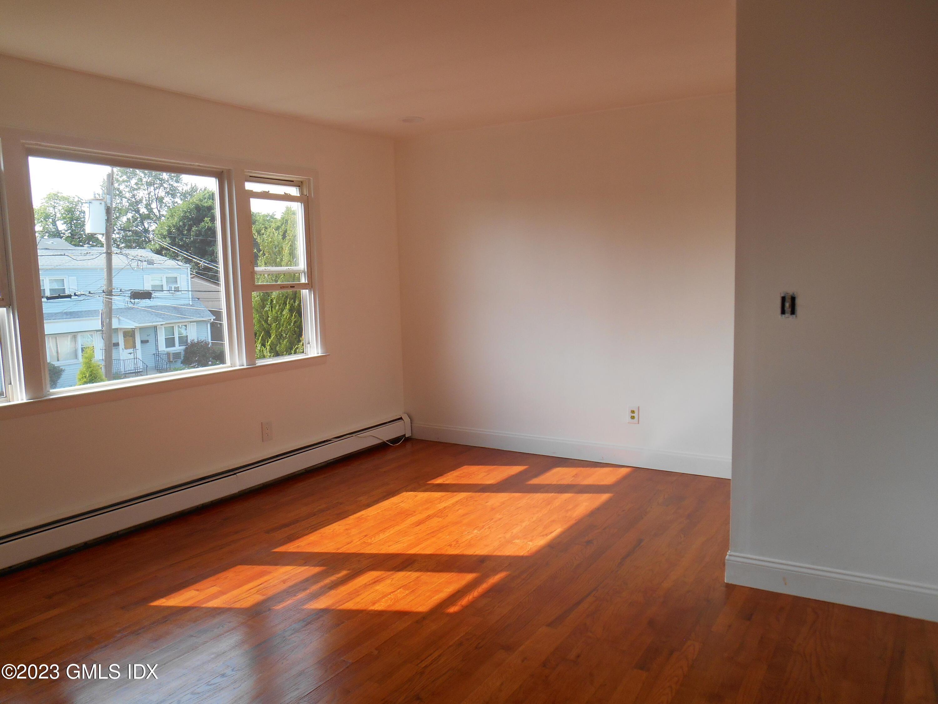 38 Gerry Street, Unit 2 Greenwich, CT 06830 - Photo 8 of 23 DSCN0790