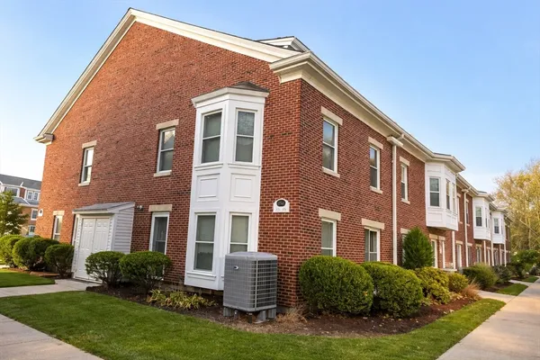 $2,600 | 154 Quincy Shore Drive, Unit 36, Quincy, MA 02171