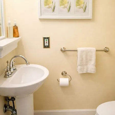 $2,600 | 154 Quincy Shore Drive, Unit 36, Quincy, MA 02171