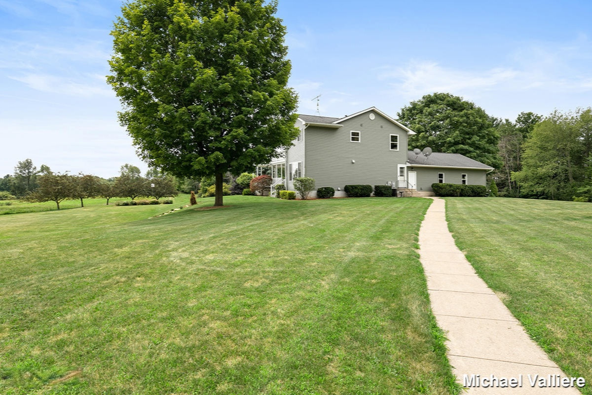 5675 South Stine Road Olivet, MI 49076 - Photo 26 of 104 27
