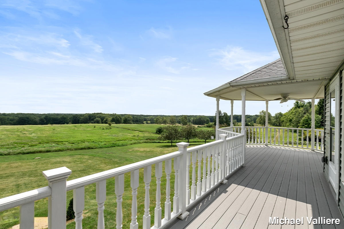 5675 South Stine Road Olivet, MI 49076 - Photo 3 of 104 3