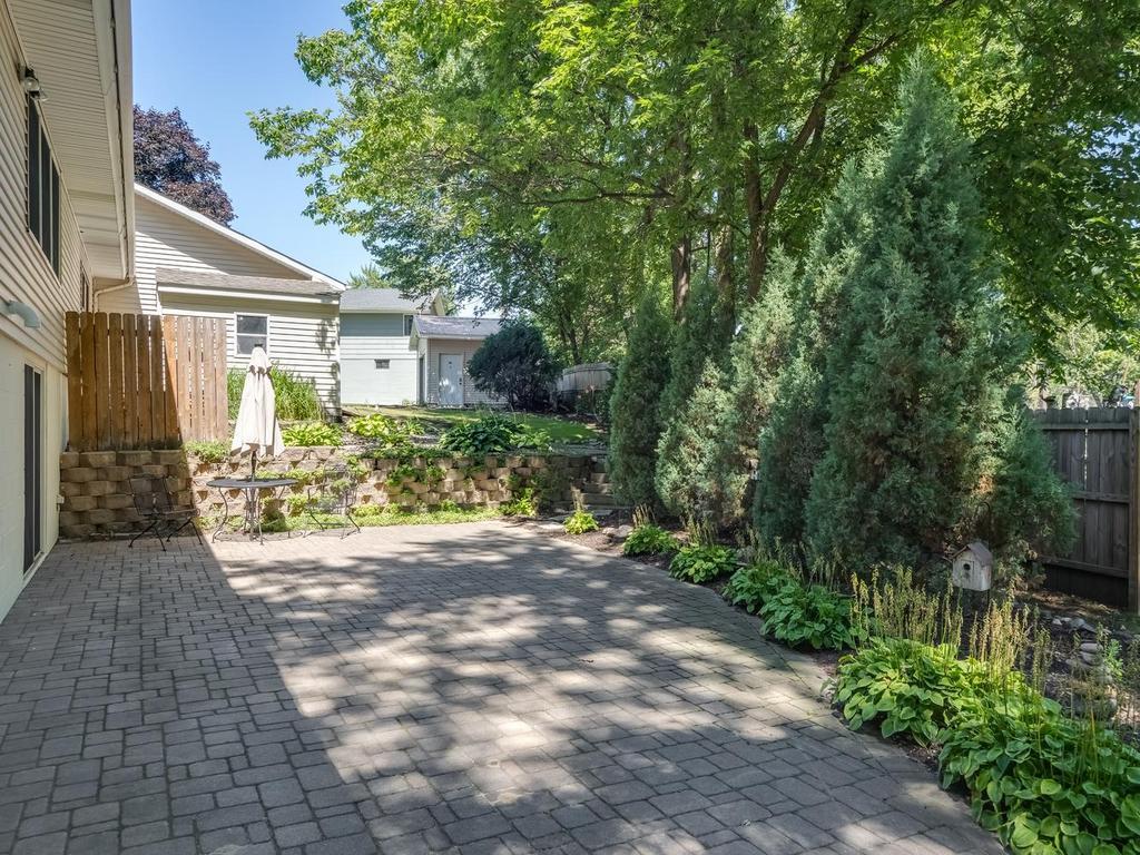 5137 Forest Road Minnetonka, MN 55345 - Photo 8 of 37 Gallery Image 8