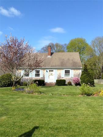 38 Wings Neck Road Bourne, MA 02559 - Photo 4 of 10 Gallery Image 4