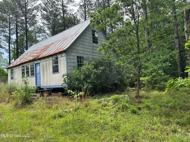 $220,000 | 261 Tom Chance Road, Poplarville, MS 39470