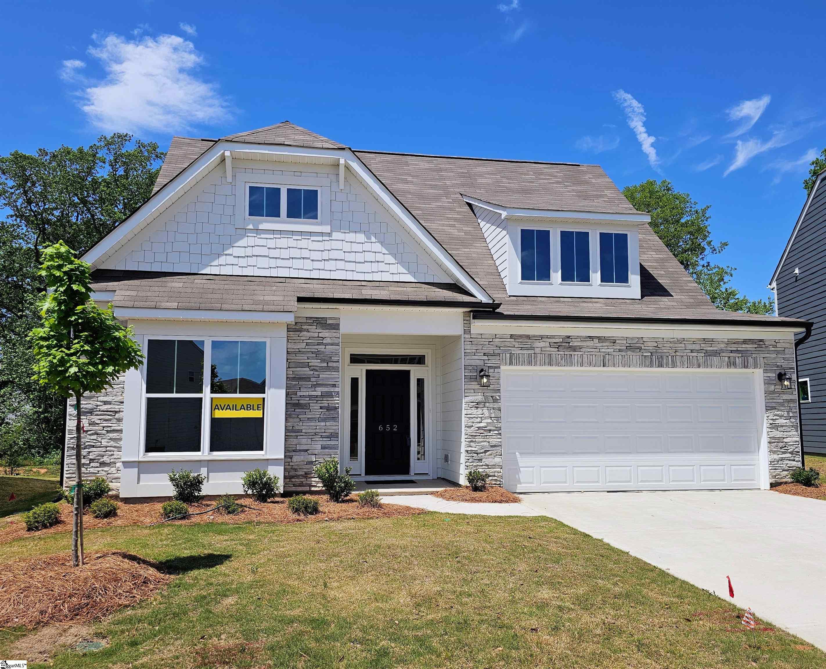 652 Columbus Circle Simpsonville, SC 29680 - Photo 1 of 24