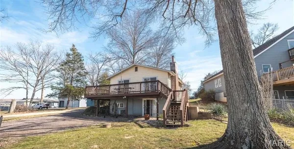 $275,000 | 1790 Lakeshore Drive, Cuba, MO 65453