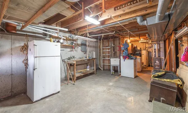 $275,000 | 1790 Lakeshore Drive, Cuba, MO 65453