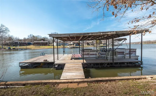 $275,000 | 1790 Lakeshore Drive, Cuba, MO 65453