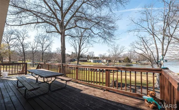$275,000 | 1790 Lakeshore Drive, Cuba, MO 65453
