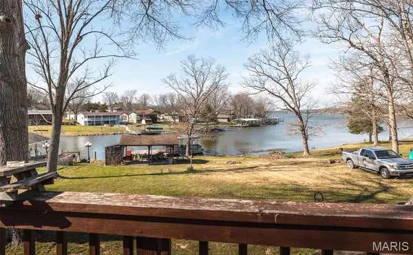 $275,000 | 1790 Lakeshore Drive, Cuba, MO 65453