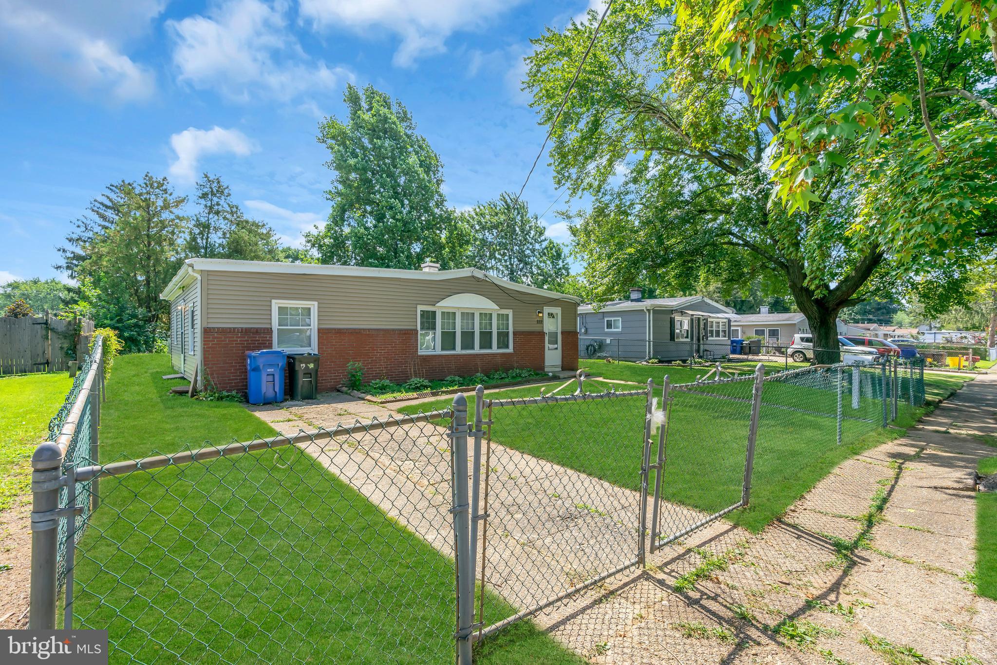 222 County Avenue Maple Shade, NJ 08052 - Photo 4 of 40