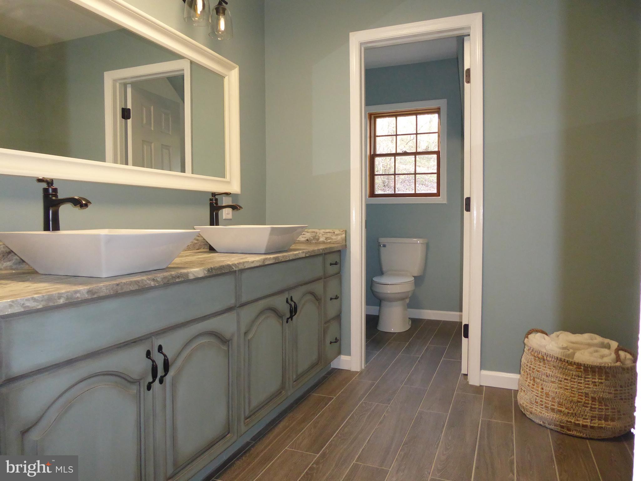 135 Watson Mill Road Landenberg, PA 19350 - Photo 35 of 56 2nd floor hall bath