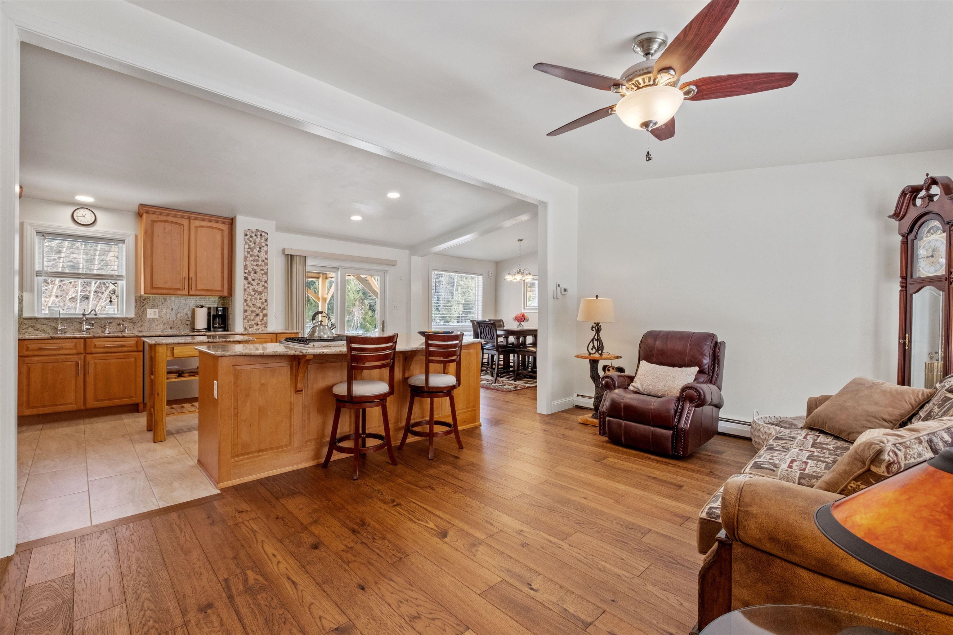 113 Glen Road Gorham, NH 03581 - Photo 11 of 48