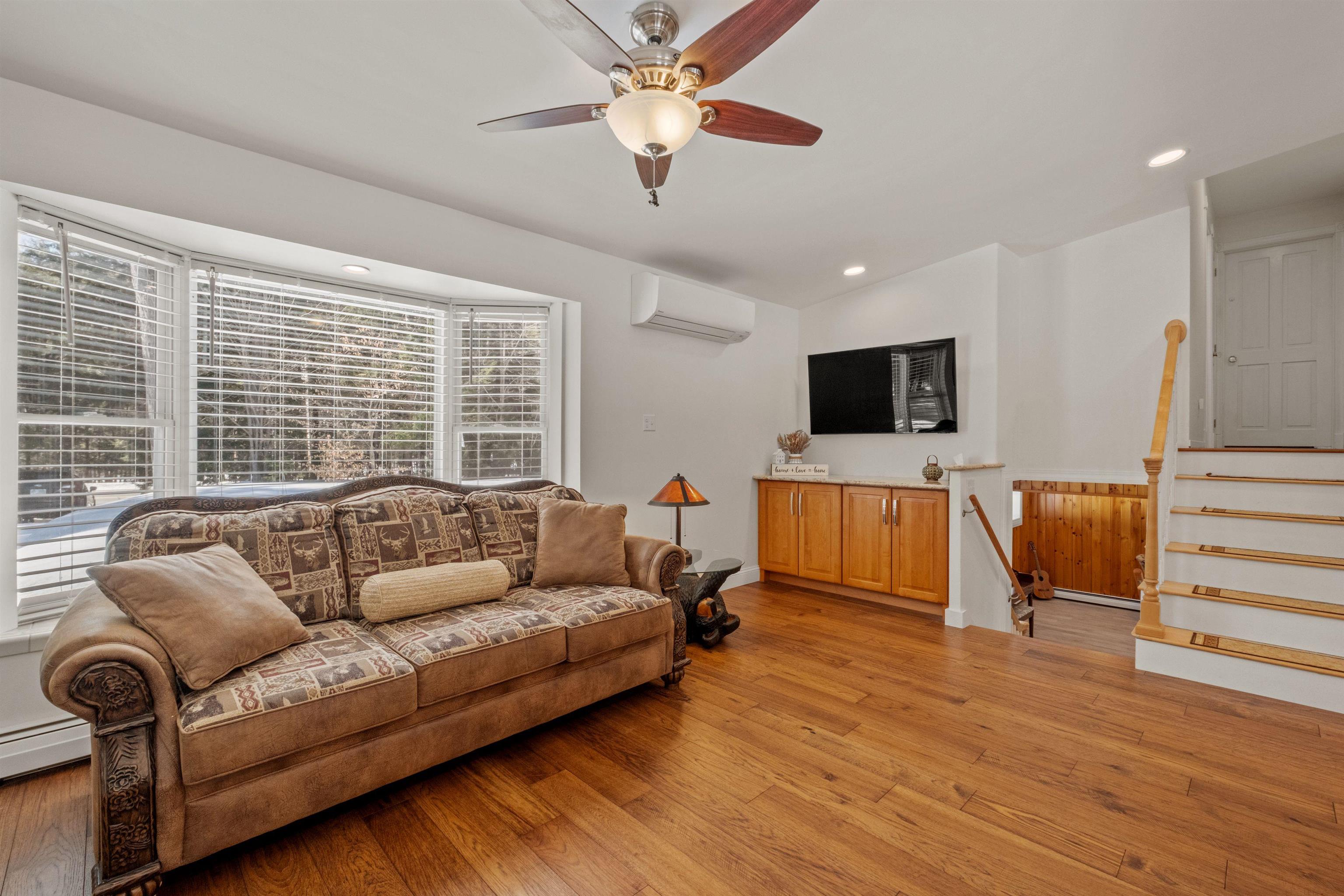 113 Glen Road Gorham, NH 03581 - Photo 12 of 48