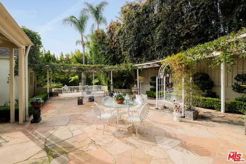 $8,495,000 | 601 Woodruff Avenue, Los Angeles, CA 90024