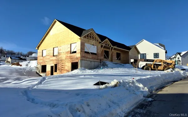 $799,000 | 39 Southfield Falls, Monroe, NY 10950