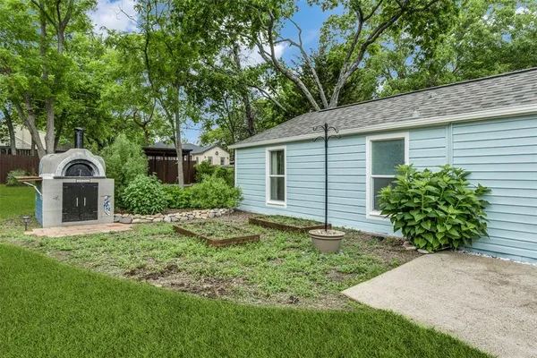 $3,200 | 8811 Santa Clara Drive, Dallas, TX 75218