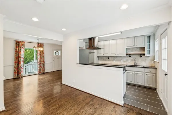 $3,200 | 8811 Santa Clara Drive, Dallas, TX 75218