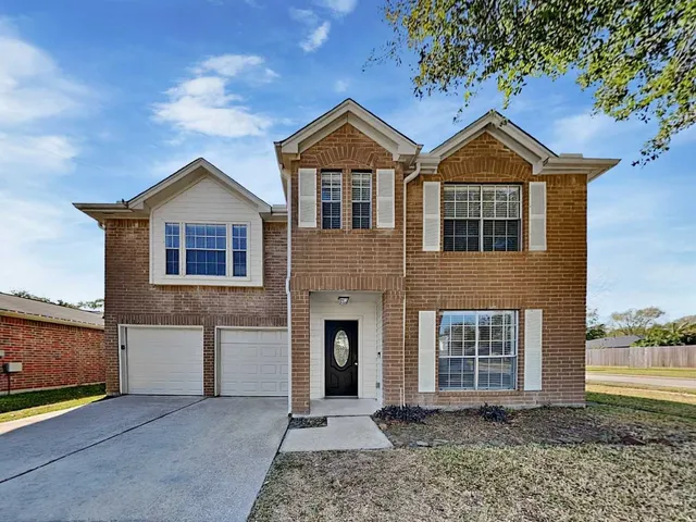 $2,440 | 1802 Oak Valley Drive, Kemah, TX 77565
