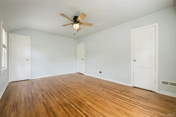 $6,100 | 212 Fernwood Terrace, Garden City, NY 11530