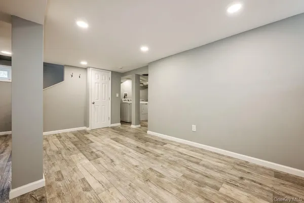 $6,100 | 212 Fernwood Terrace, Garden City, NY 11530
