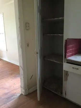 a view of walk in closet