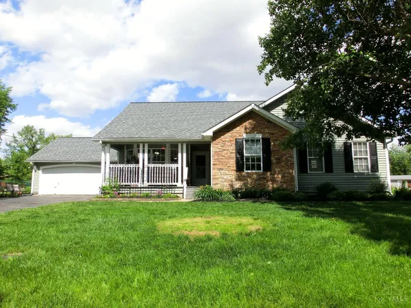 $350,000 | 412 Dortmund Drive, Fayetteville, OH 45118