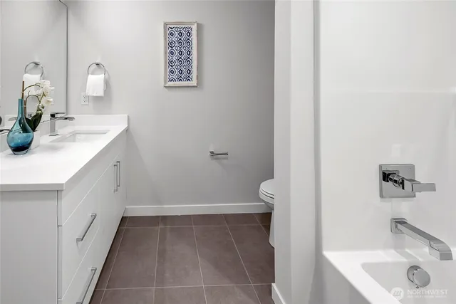 $899,950 | 8904 Northeast 173rd Place, Unit A, Bothell, WA 98011