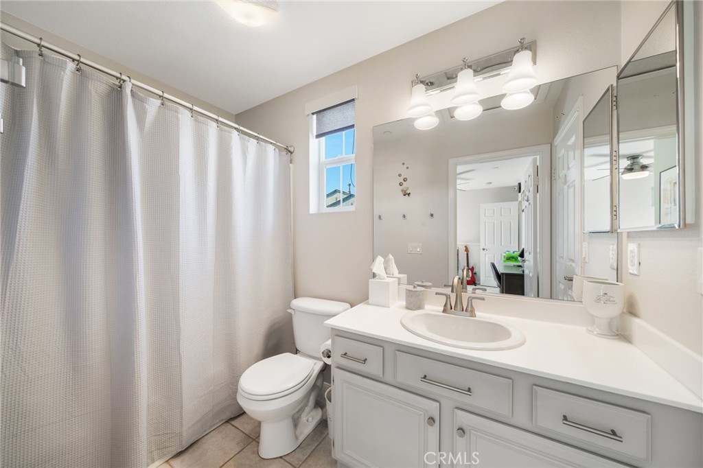 66 Amy Way Ladera Ranch, CA 92694 - Photo 32 of 75 Gallery Image 32
