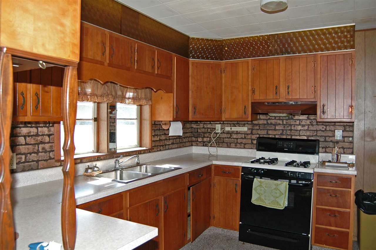 11446 Jefferson Road Osceola, IN 46561 - Photo 10 of 36 Gallery Image 10