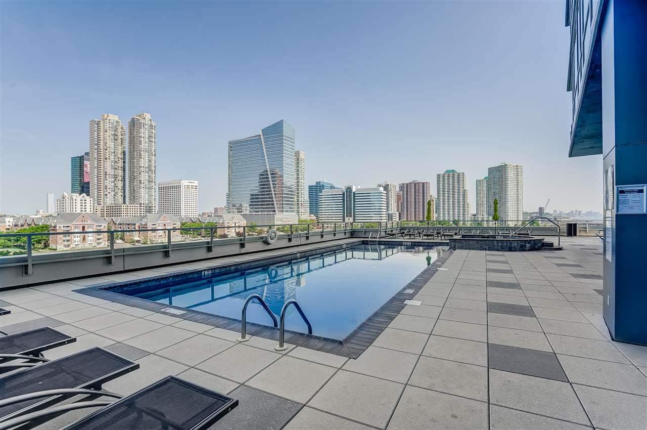 2 2nd Street, Unit 2803 Jersey City, NJ 07302 - Photo 28 of 28 a view of balcony with city view