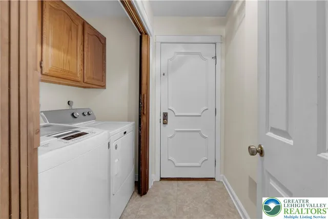 $725,000 | 1937 Saucon Dale Circle, Bethlehem, PA 18015